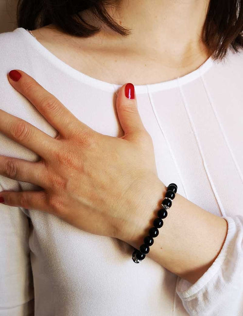 Sardinian silver bracelet with kokkos beads and black beads