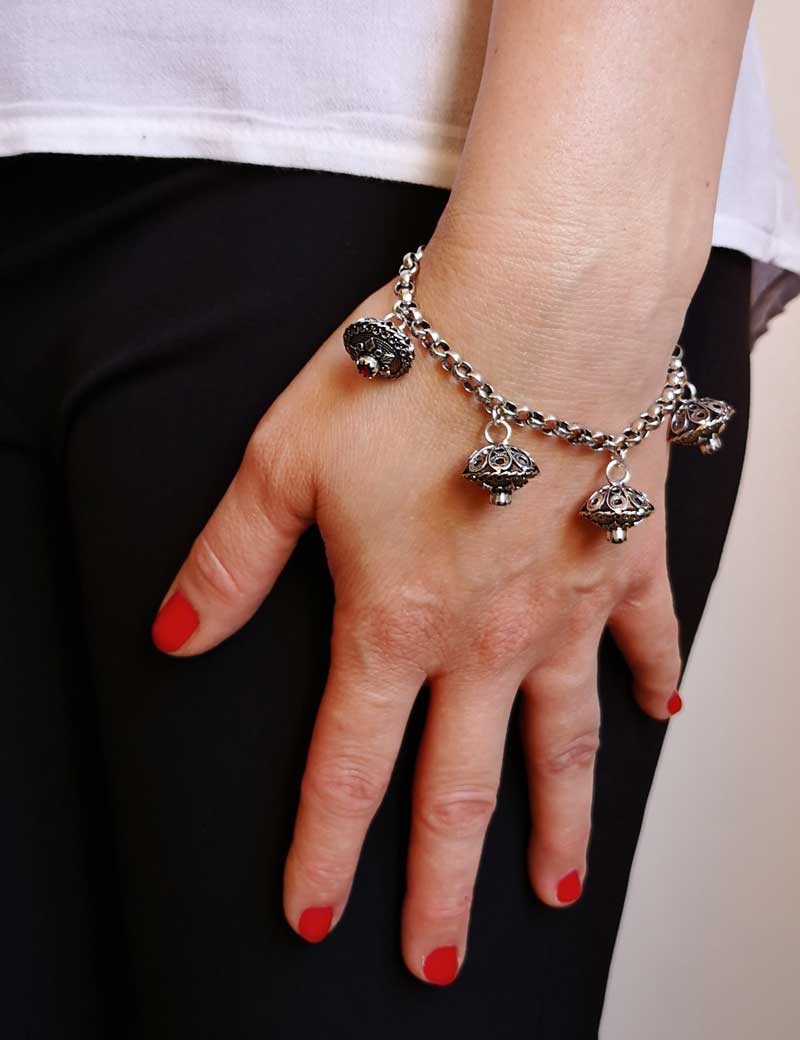 Bracciale sardo in argento con bottoni sardi