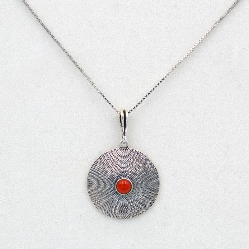 Catenina con ciondolo sardo a corbula in argento e corallo