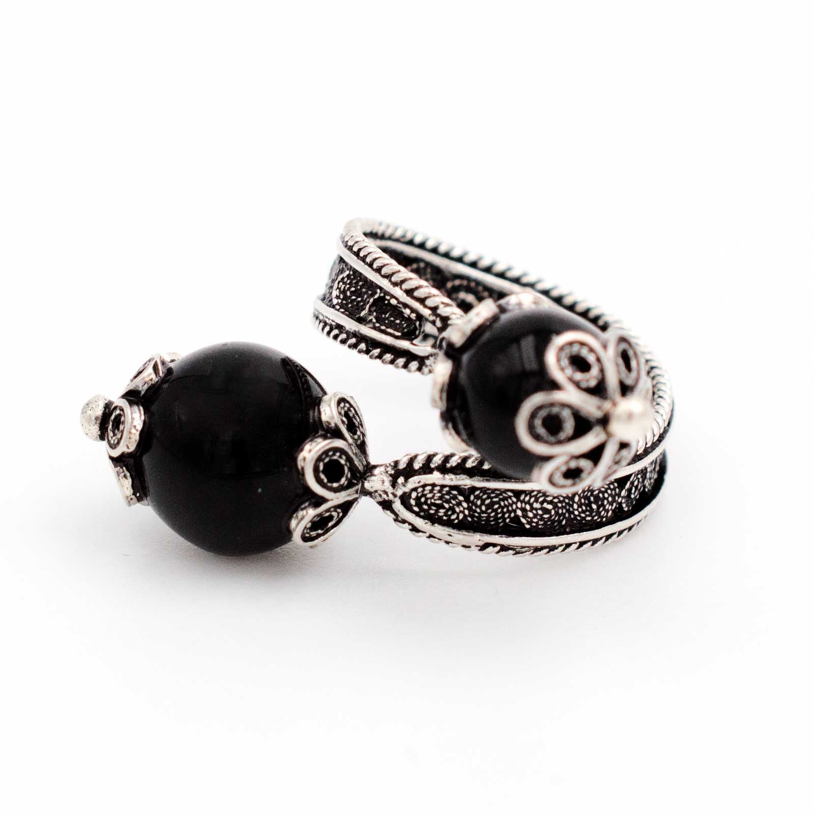 Anello sardo in filigrana d'argento con kokkos