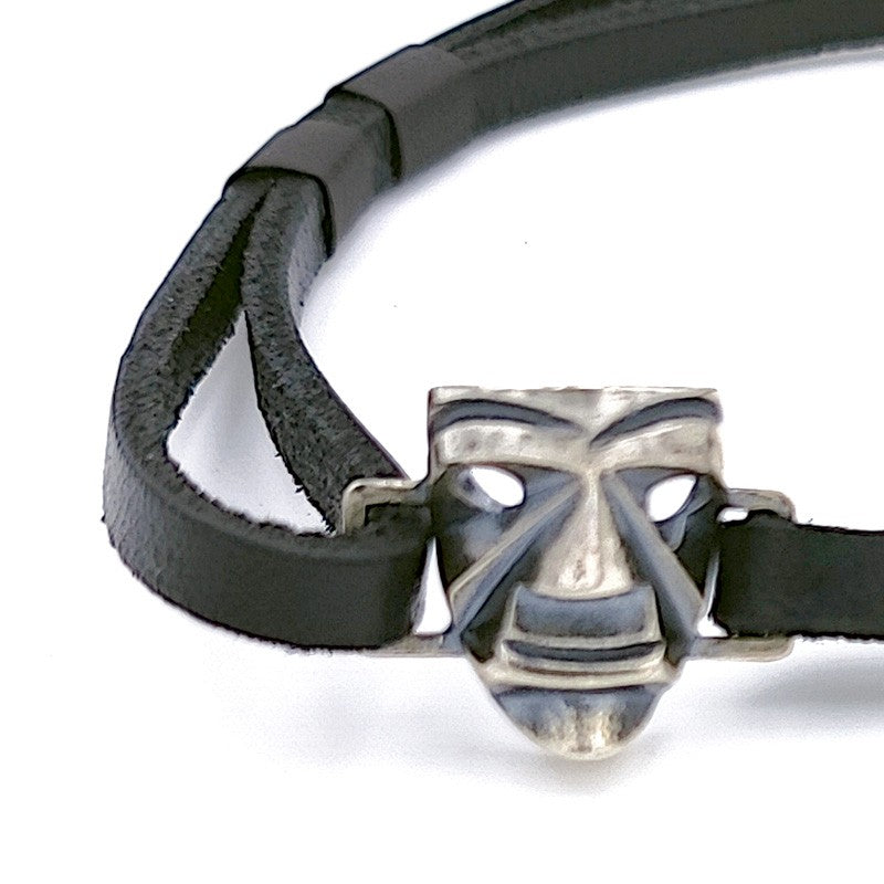 Bracciale sardo in cuoio con maschera Mamuthones in argento