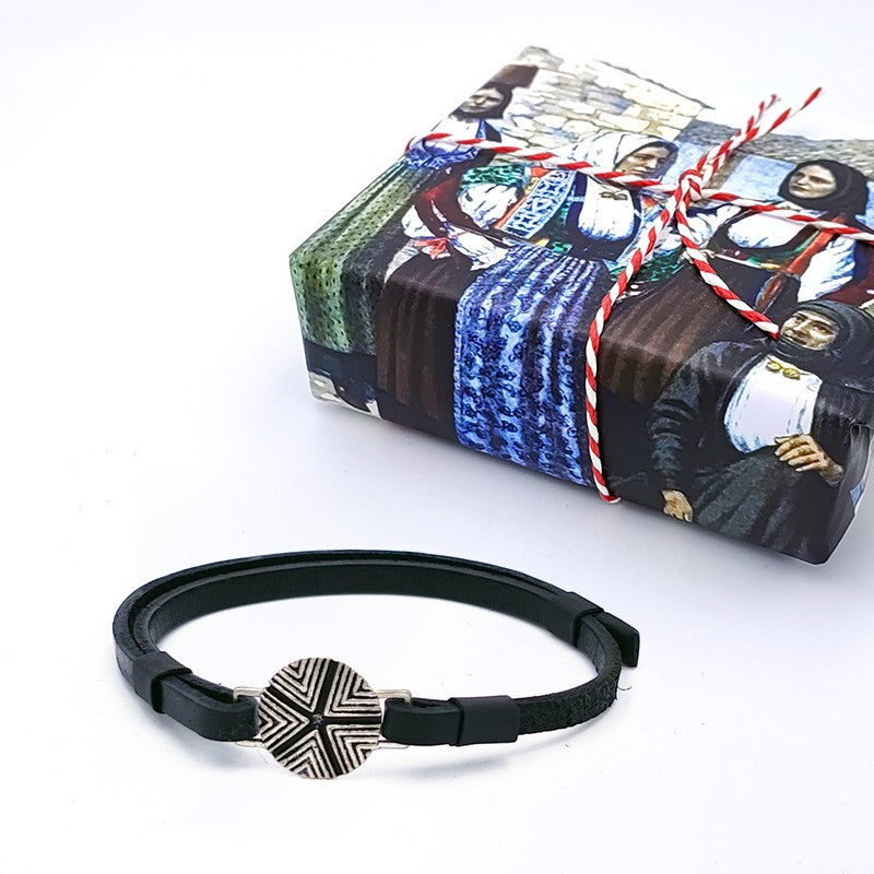 Bracciale sardo in cuoio con Sa Pintadera in argento