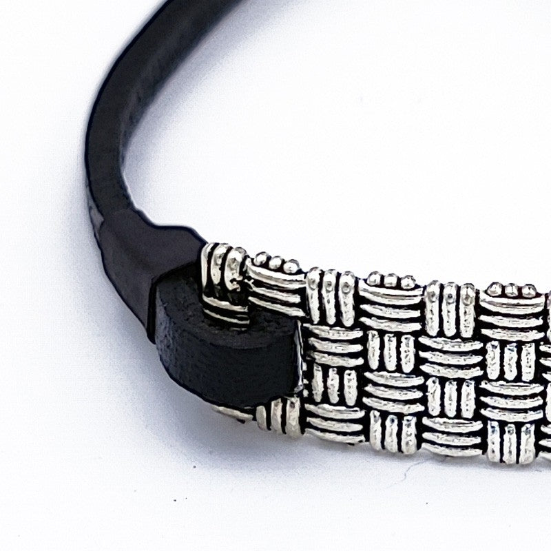 Bracciale sardo in cuoio e filigrana d'argento